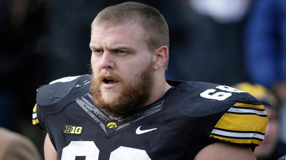 
Iowa’s Brandon Scherff 
