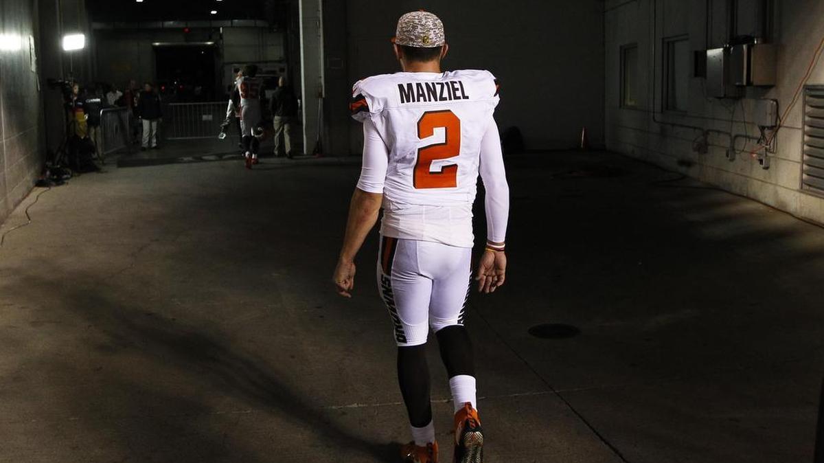 The Cleveland Browns cut Johnny Manziel on Friday.