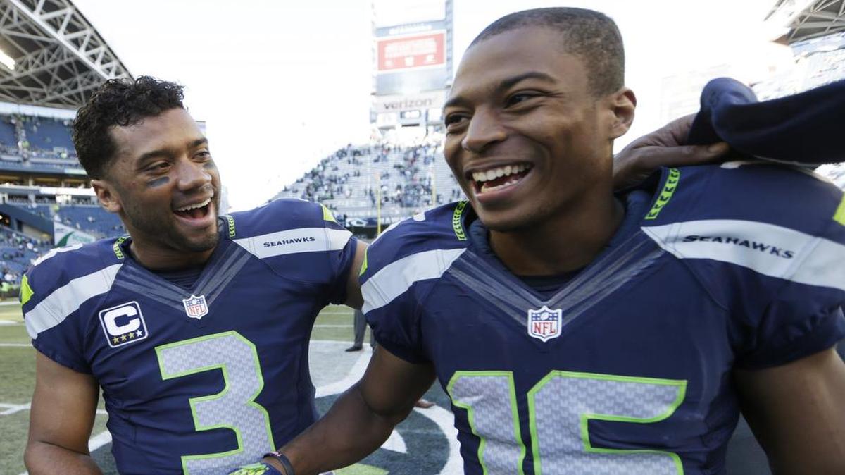
Seahawks rookie Tyler Lockett, right, celebrating last week’s victory over the Bears with quarterback Russell Wilson, already has punt and kickoff returns for touchdowns this season.

