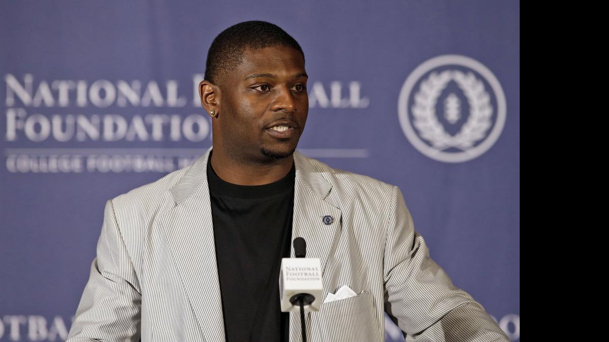 
Former TCU great LaDainian Tomlinson will have his number 21 jersey retired by the San Diego Chargers on Nov. 22.
