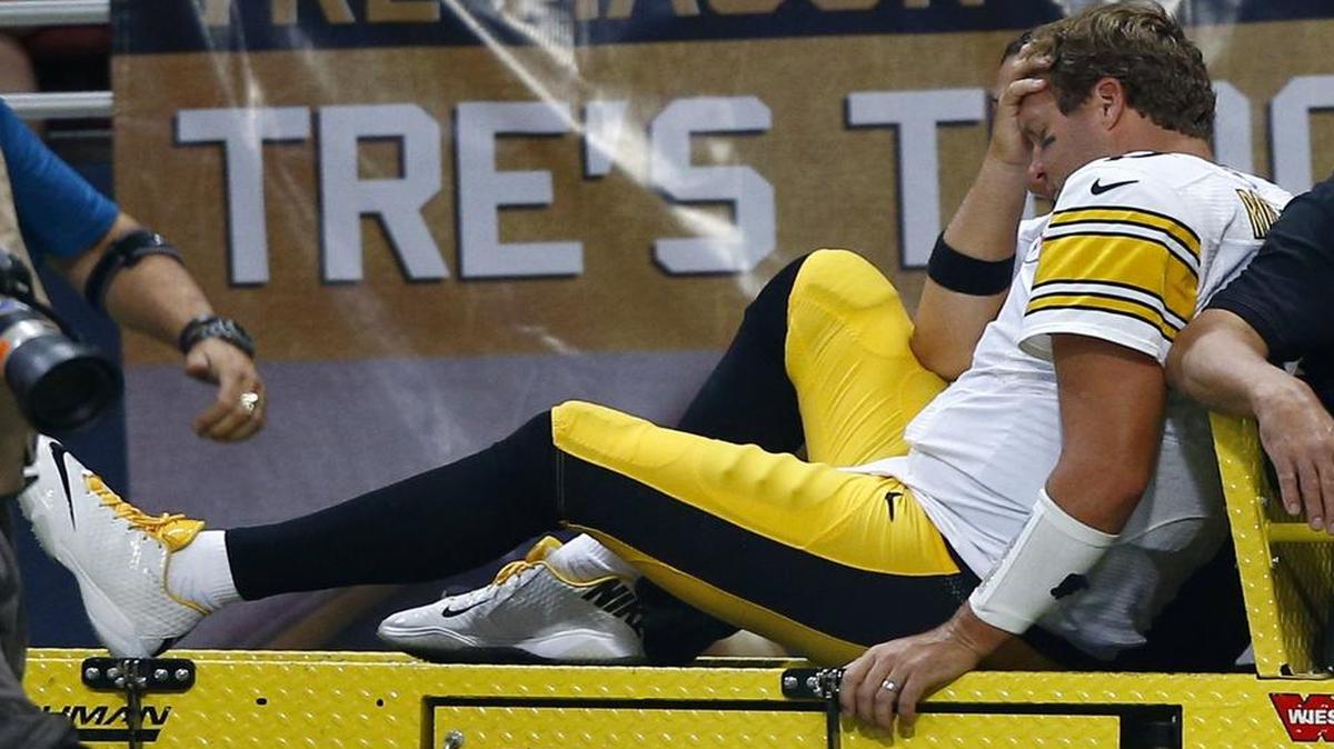 
Steelers QB Ben Roethlisberger is carted off in St. Louis after a left knee injury. He led the NFL in completion percentage (75.3) and completions of 40-plus yards (5), and was fourth in yards passing per game (304).

