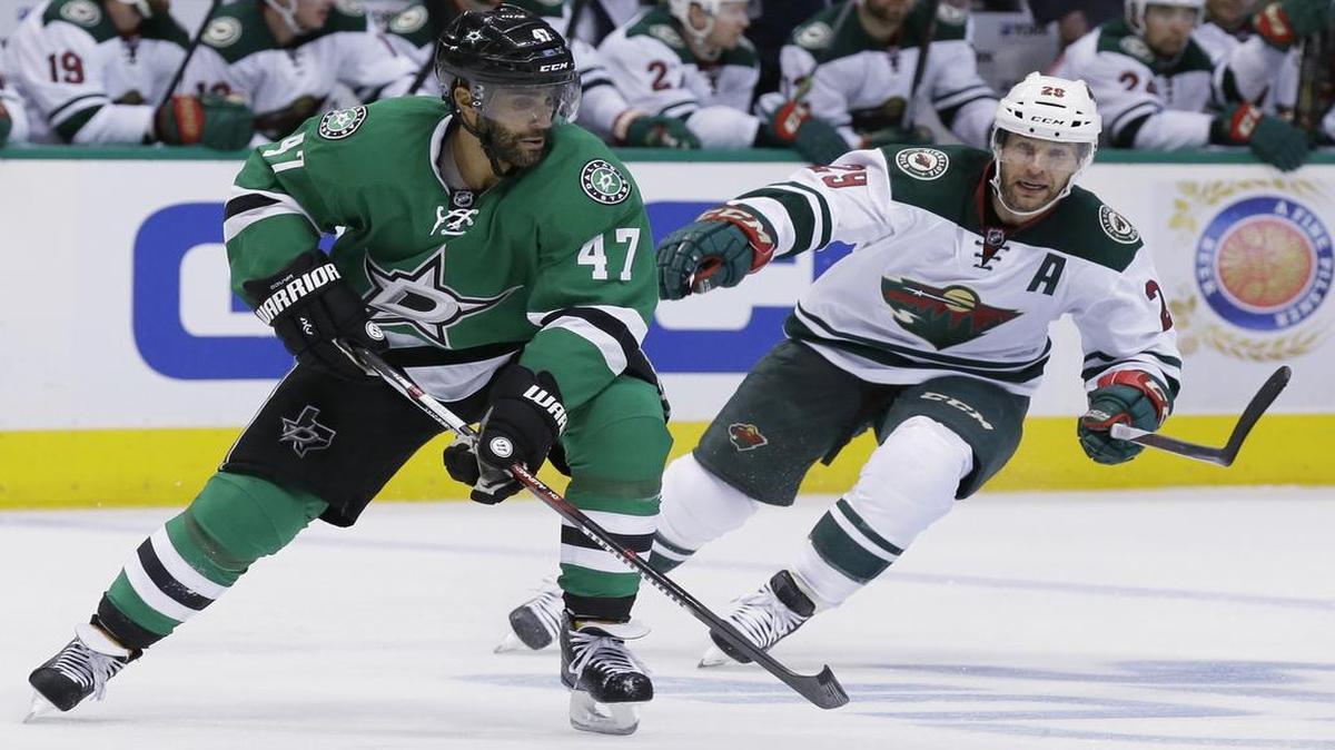 Dallas Stars defenseman Johnny Oduya, left, was traded back to the Chicago Blackhawks, a team he won two Stanley Cup championships with in 2013 and 2015.