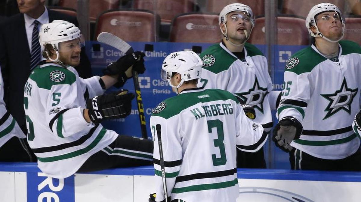 Stars defenseman John Klingberg (3) celebrates with teammates after scoring the go-ahead goal in Saturday’s 2-1 victory over the Panthers. Dallas takes on the Washington Capitals on Monday (6:30 p.m., NBCSN).