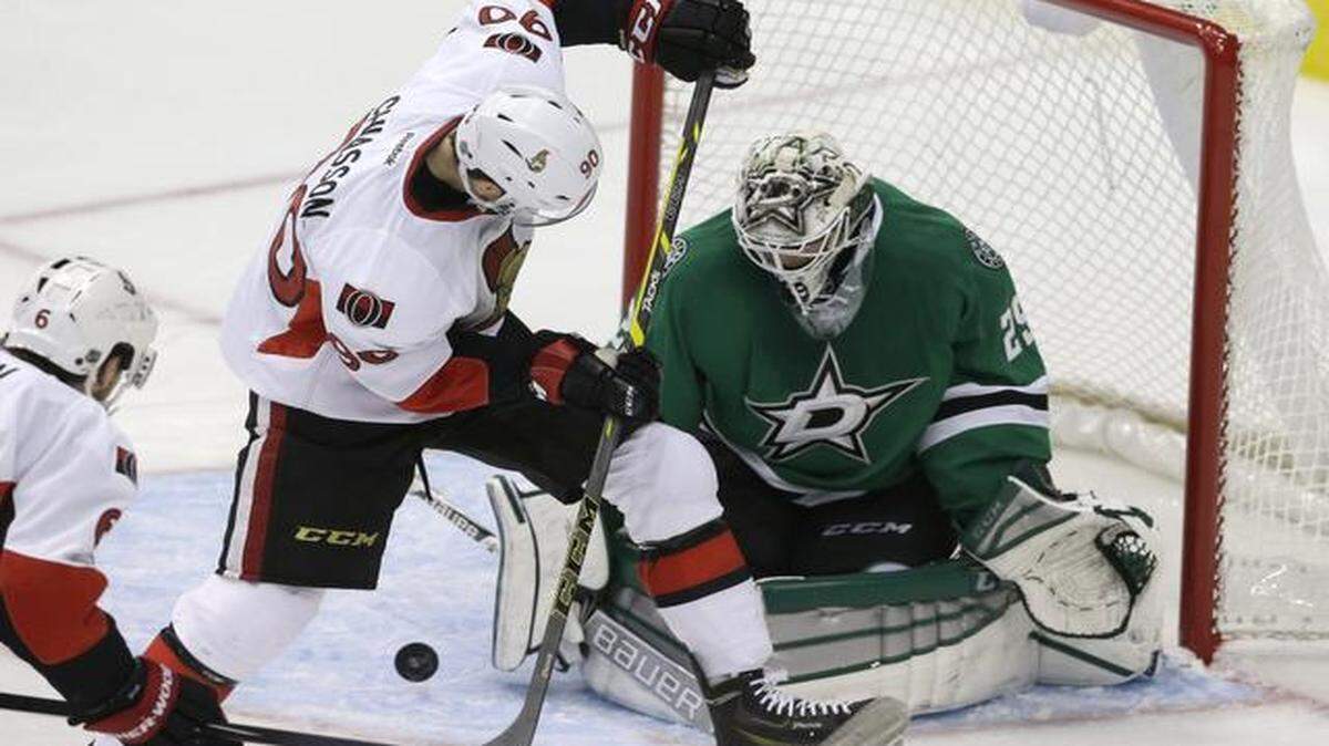 
Stars goalie Anders Lindback came on for Kari Lehtonen and stopped former Dallas player Alex Chiasson in the third period.
