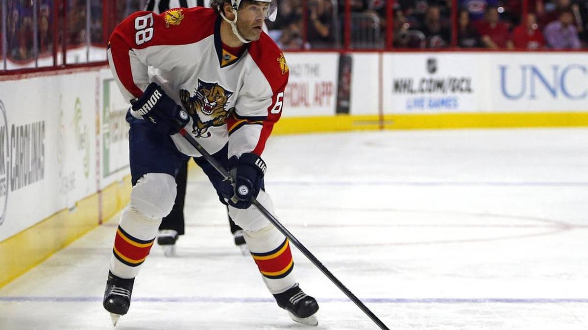 
Jaromir Jagr leads the Florida Panthers in goals and points this season, his 21st in the NHL. The 42-year-old Jagr played half of the 2012-13 season with the Stars. 


