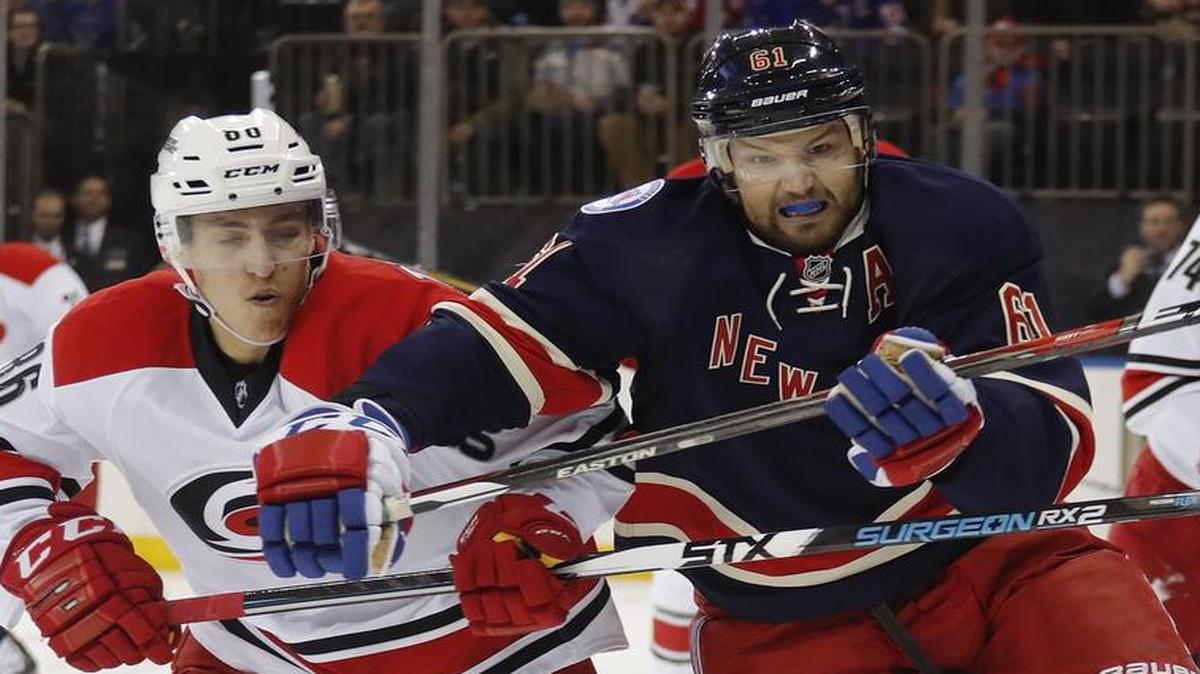 Rangers forward Rick Nash, right, has been out for a week with a groin injury but skated Wednesday and could return for Thursday’s matchup in Dallas against the Stars.