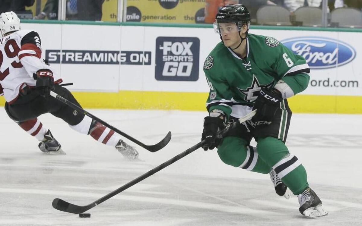 Dallas Stars defenseman Julius Honka (6) scored his first NHL goal on Tuesday, in overtime, to give the Stars a 3-2 win over Arizona.