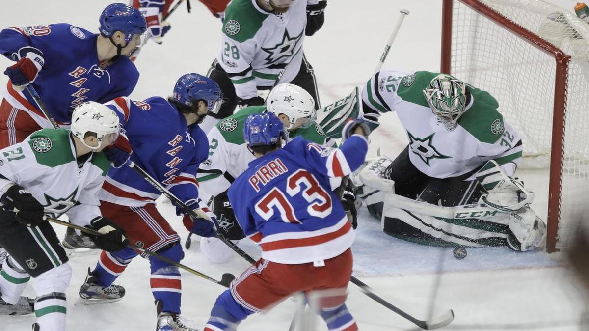 Coming on in relief with 7:26 remaining in the final period, Dallas Stars goalie Kari Lehtonen stopped 12 shots in a furious attempt by the New York Rangers to tie the game. They didn’t, as the Stars won 7-6.
