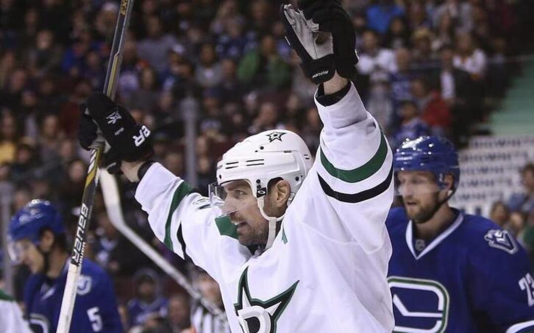 Celebratory moments have been few and far between this season for Dallas Stars forward Patrick Sharp, shown enjoying Tyler Seguin’s goal against Vancouver Canucks on March 16. Sharp’s injury-plagued season is done after it was announced he will have season-ending surgery Tuesday.