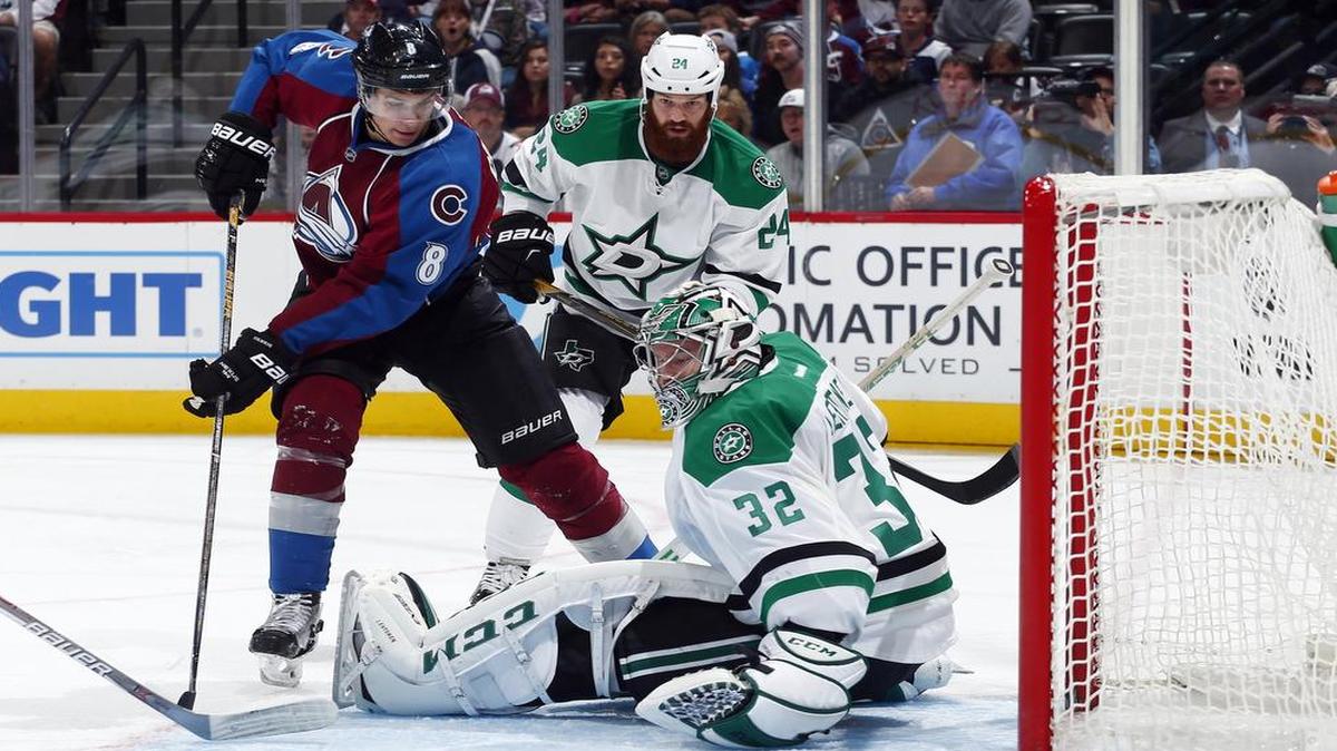Stars goalie Kari Lehtonen, who stopped 12 of 13 shots Saturday against Colorado in relief of Antti Niemi, could get his first start in goal this season Tuesday at Nashville.