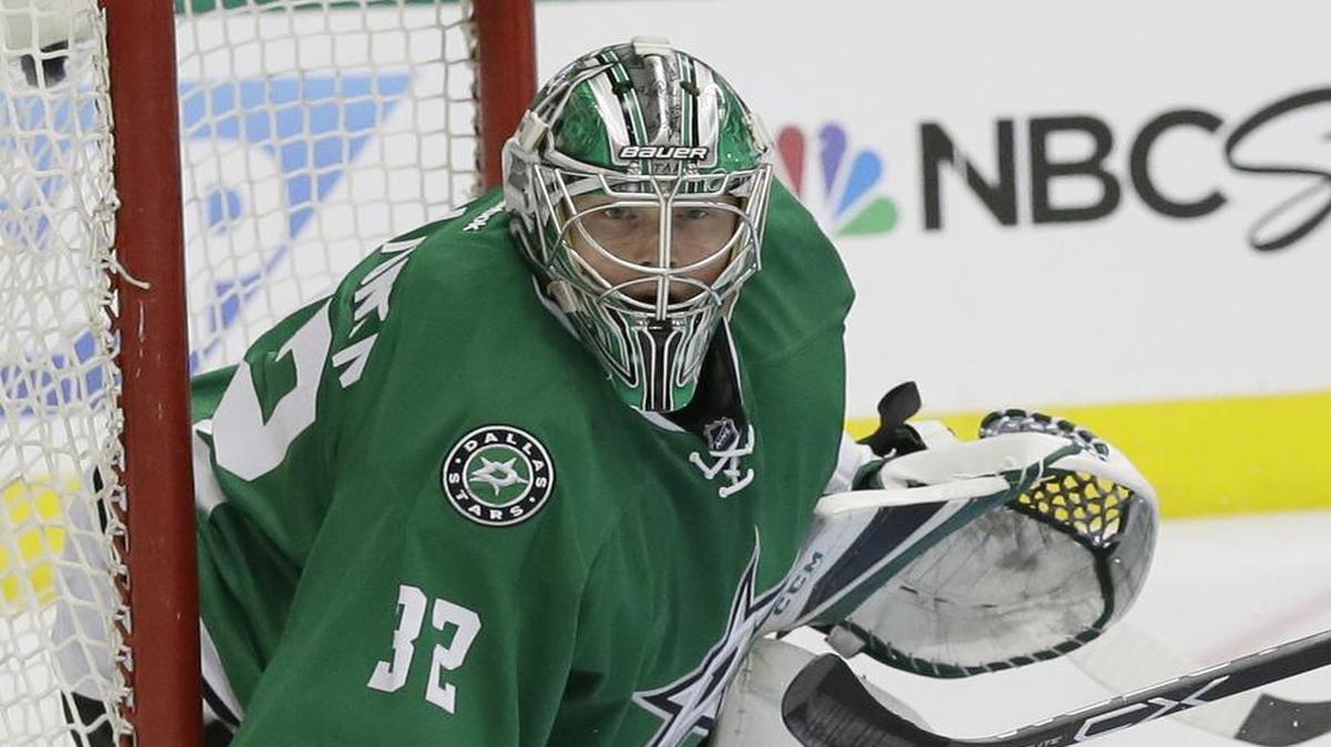 Stars goalie Kari Lehtonen turns away a shot on the way to his second career playoff shutout during Thursday’s 4-0 victory over the Minnesota Wild in Game 1 of a first-round series. Lehtonen stopped 22 shots.