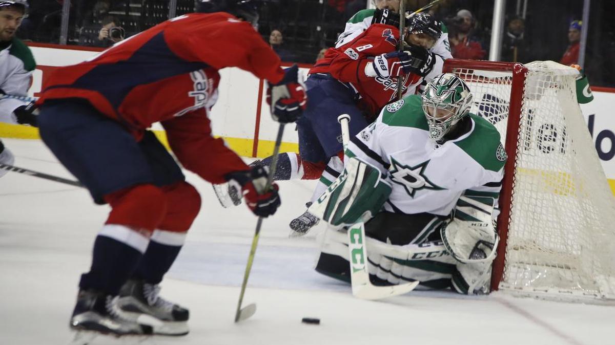 Stars goalie Kari Lehtonen stopped 42 shots in Monday’s win at Washington, the NHL’s top team, as Dallas completed a sweep of its two-game road trip.
