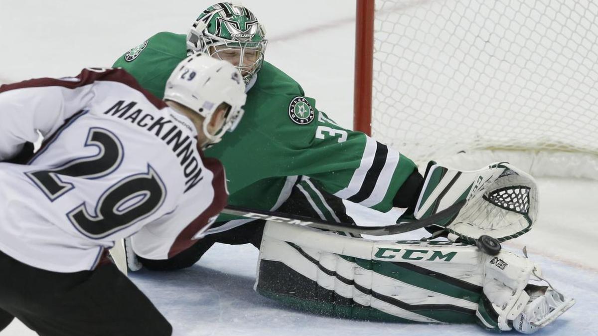 Kari Lehtonen’s third-period glove save on this shot by Colorado’s Nathan MacKinnon was one of 34 the Stars goalie made in a 3-2 Dallas victory on Thursday. Dallas hosts Edmonton at 6 p.m. Saturday on FSSW Plus.