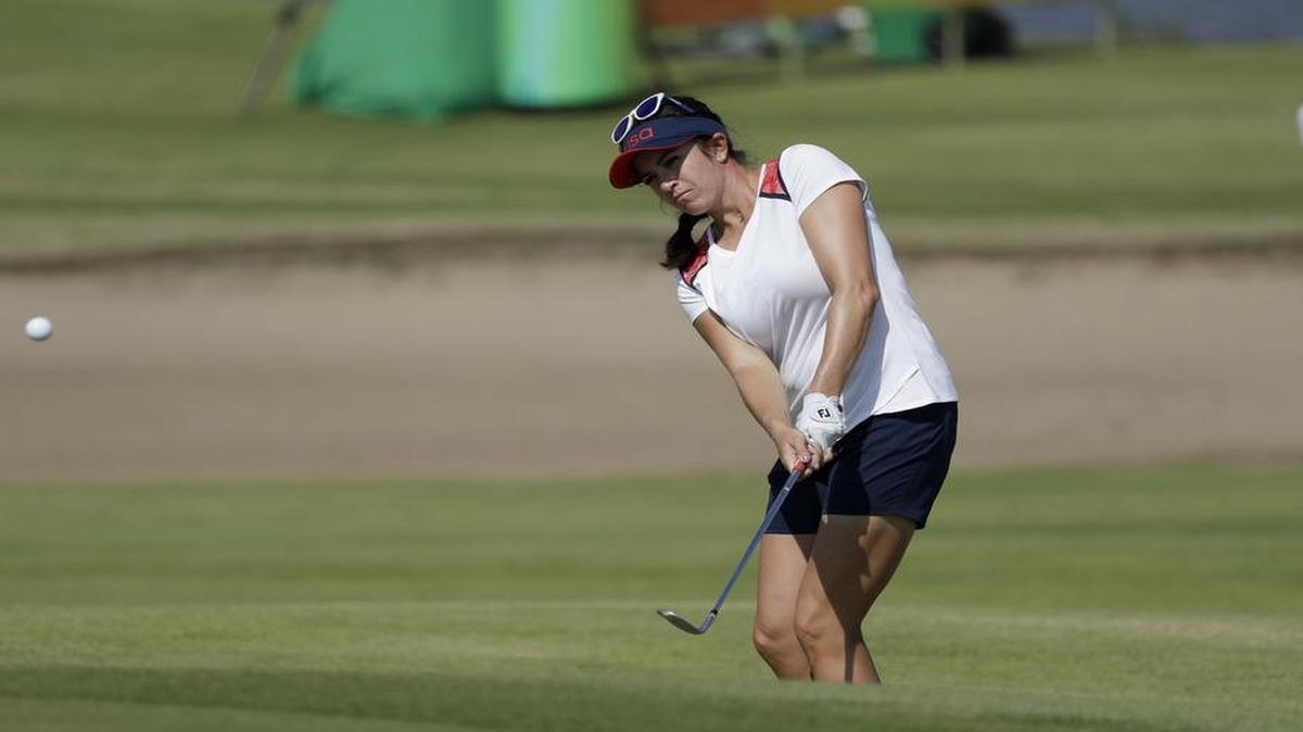 Gerina Piller shot a 2-under-par 71 and is tie for 11th place after the first round of the Olympic women’s golf tournament in Rio de Janeiro.