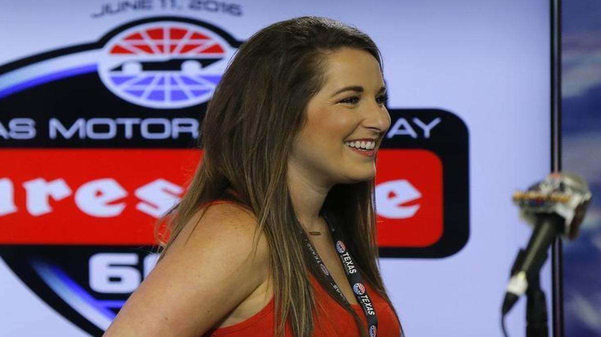 Olympic gymnast and singer Carly Patterson was the honorary starter at the Firestone 600 IndyCar Series race at the Texas Motor Speedway on Saturday.