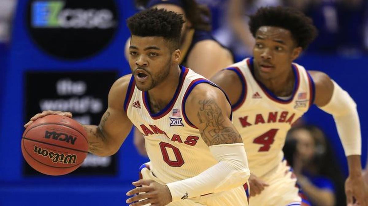 Frank Mason III, left, and the No. 3 Kansas Jayhawks play host to TCU on Wednesday. ESPN has the coverage starting at 6 p.m.