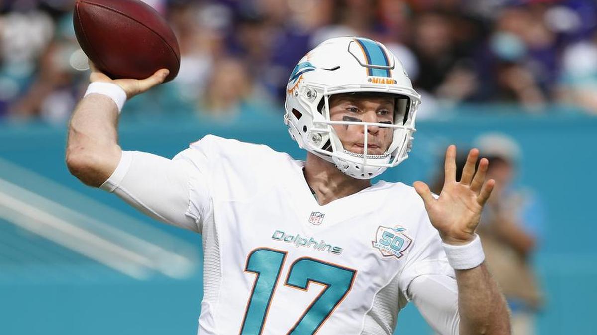 Quarterback Ryan Tannehill will lead the Miami Dolphins against the New York Giants in a battle of 5-7 teams. The Giants are trying to keep pace with NFC East co-leaders Washington and Philadelphia.