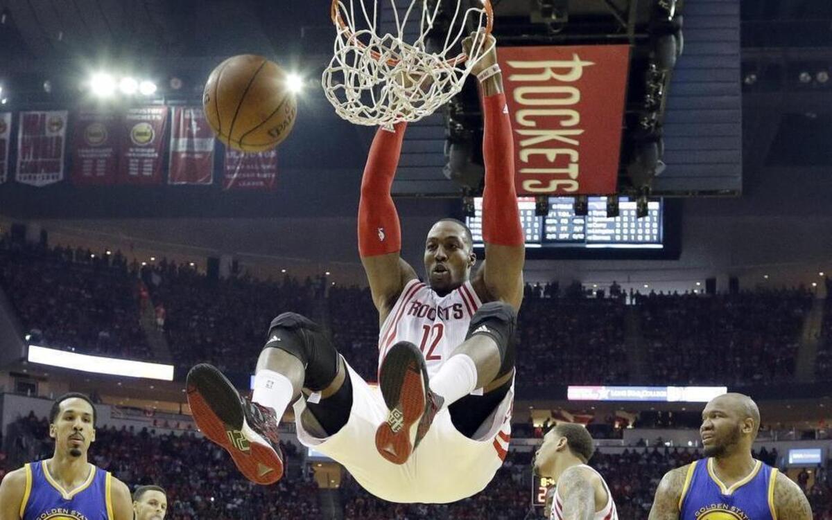 Adding free agent Dwight Howard might be the Mavericks’ best chance to improve the team.