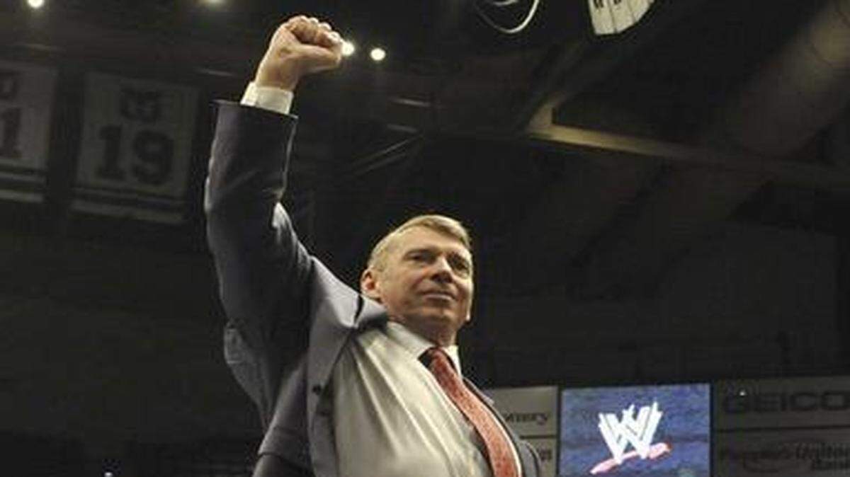 
WWE chairman and CEO Vince McMahon is bringing WrestleMania 32 to AT&T Stadium in 2016.
