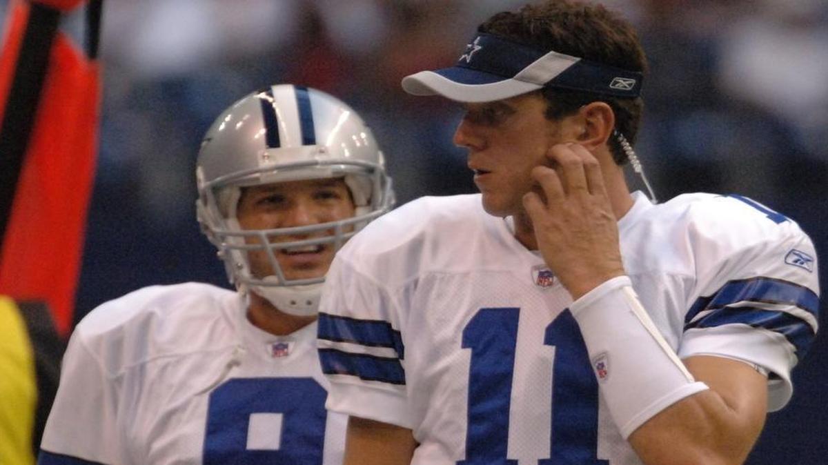 Drew Bledsoe, the front man in 2005, had to swap quarterback places with backup Tony Romo midway through 2006. .