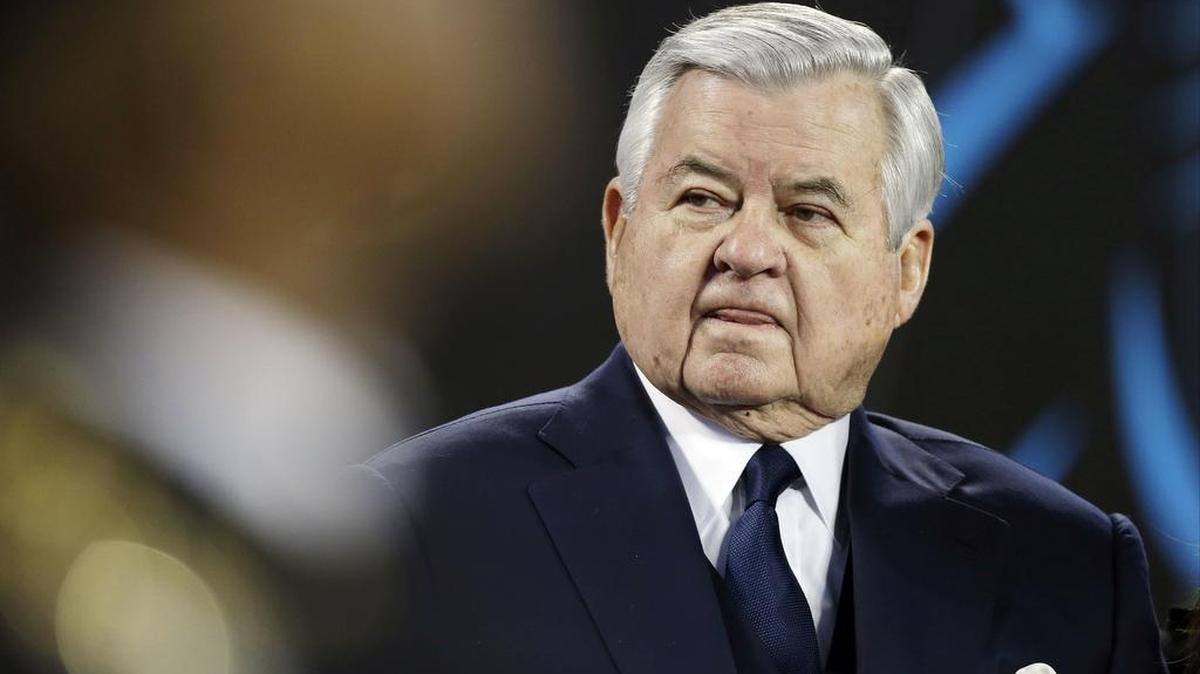 Carolina Panthers owner Jerry Richardson is selling the franchise after news reports indicated that he has been accused of sexual misconduct in the work place.