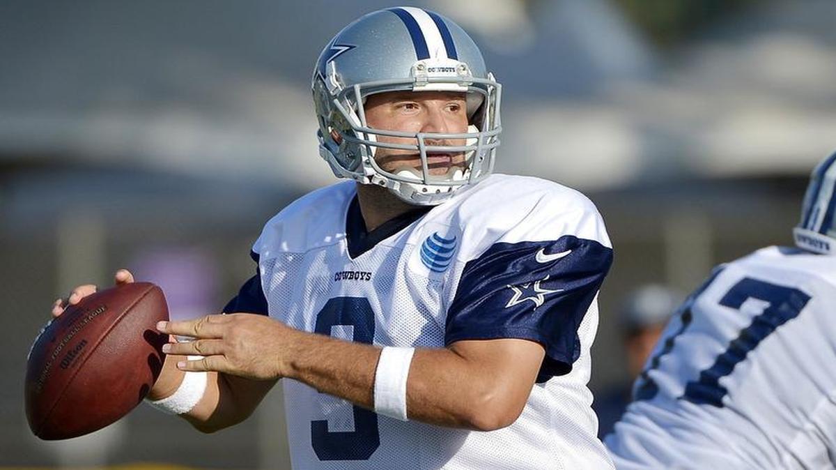 
Cowboys quarterback Tony Romo was 304-of-425 passing last season for a career-best 69.9 completion percentage.
