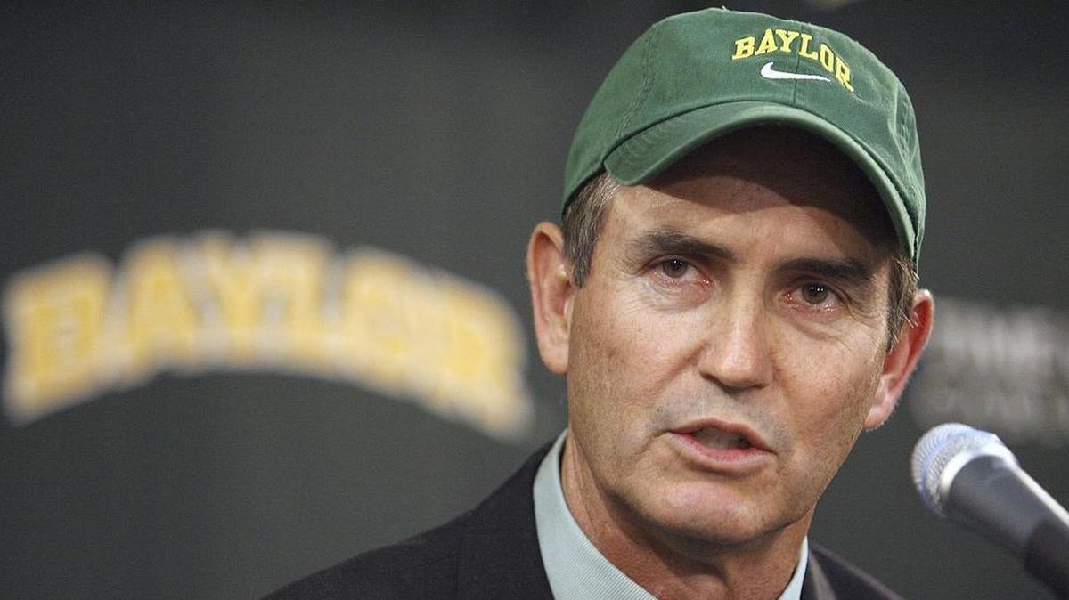Art Briles has a lot of negative baggage, but the coach is looking for work in the coaching business.