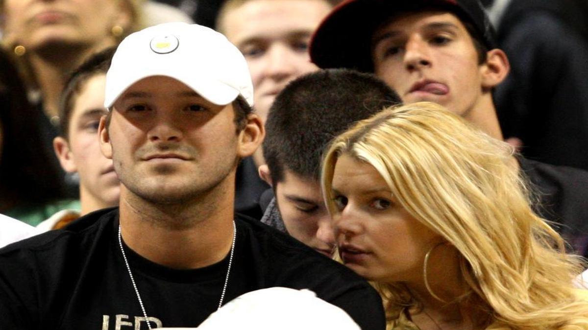 Dallas Cowboys quarterback Tony Romo and girlfriend Jessica Simpson were at a Mavericks-Lakers game in March 2008. Their trip to a Mexican beach resort during the Cowboys’ bye week before a divisional round game in January 2008 is blamed by many for the Dallas defeat.