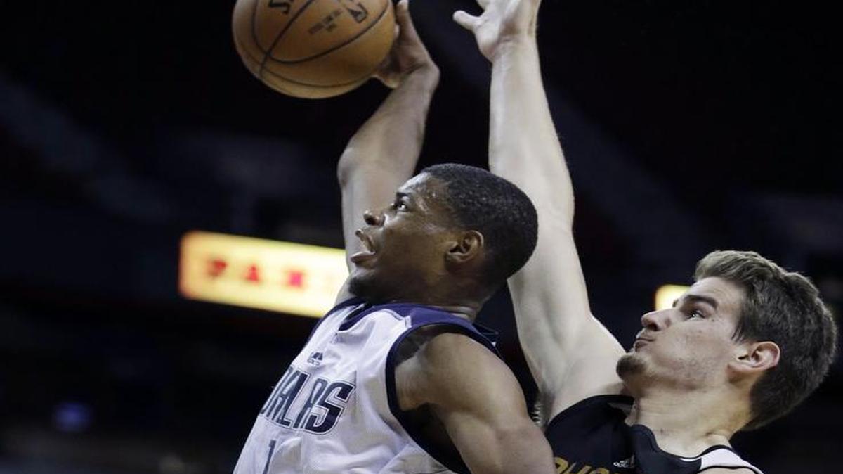 Rookie Dennis Smith Jr., left, and the Dallas Mavericks take on the Miami Heat on Tuesday in the Las Vegas Summer League. Tip-off is set for 7 p.m. on NBA TV.